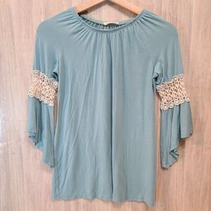 Pomelo Girls XS Light Blue Lace Bell Sleeve Top Blouse Boho Peasant Long Shirt